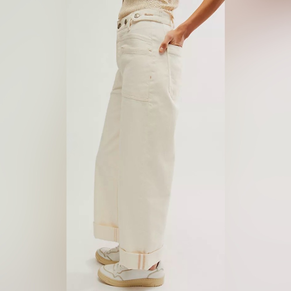 NWT FREE PEOPLE WE THE FREE PALMER CUFFED JEANS 🤍🤍 - Picture 3 of 6
